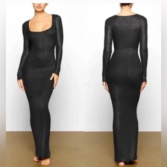 SKIMS Dresses & Skirts - NWT Skims Soft Lounge Shimmer Long Sleeve Dress in Onyx